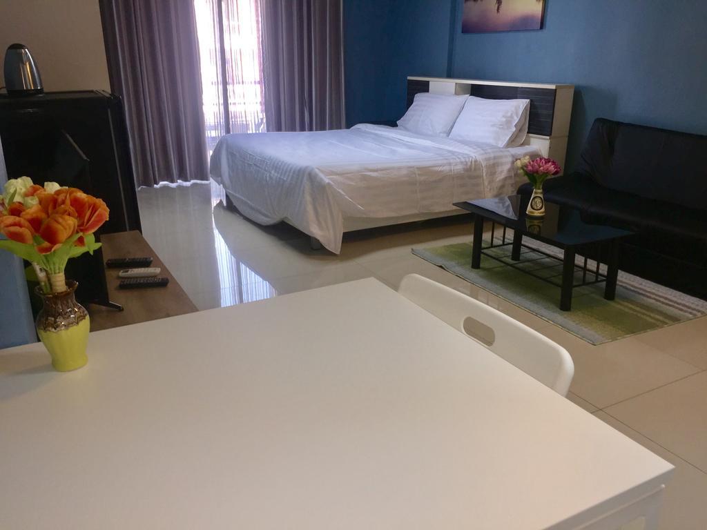 Br-Guesthouse Pattaya Ngoại thất bức ảnh