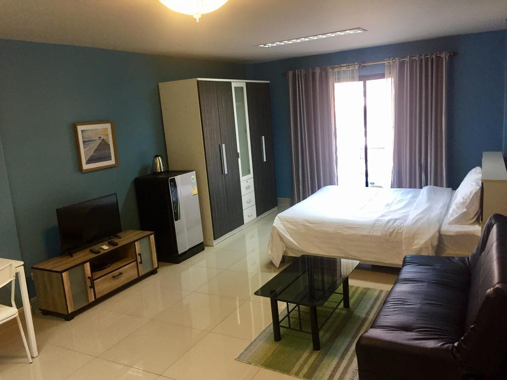 Br-Guesthouse Pattaya Ngoại thất bức ảnh