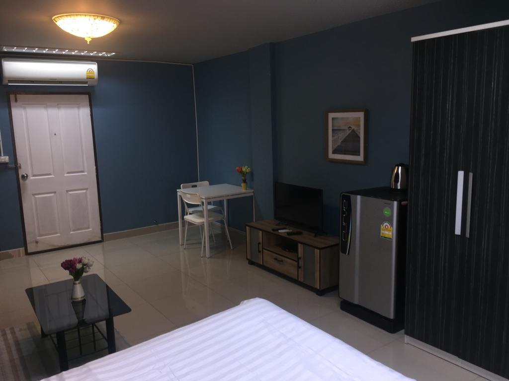 Br-Guesthouse Pattaya Ngoại thất bức ảnh