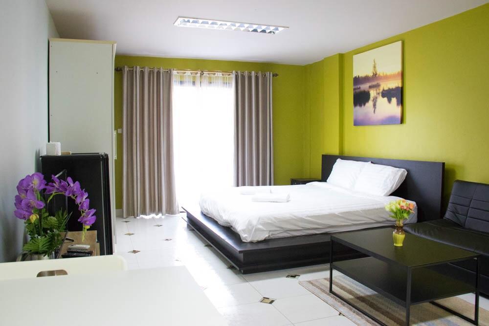 Br-Guesthouse Pattaya Ngoại thất bức ảnh